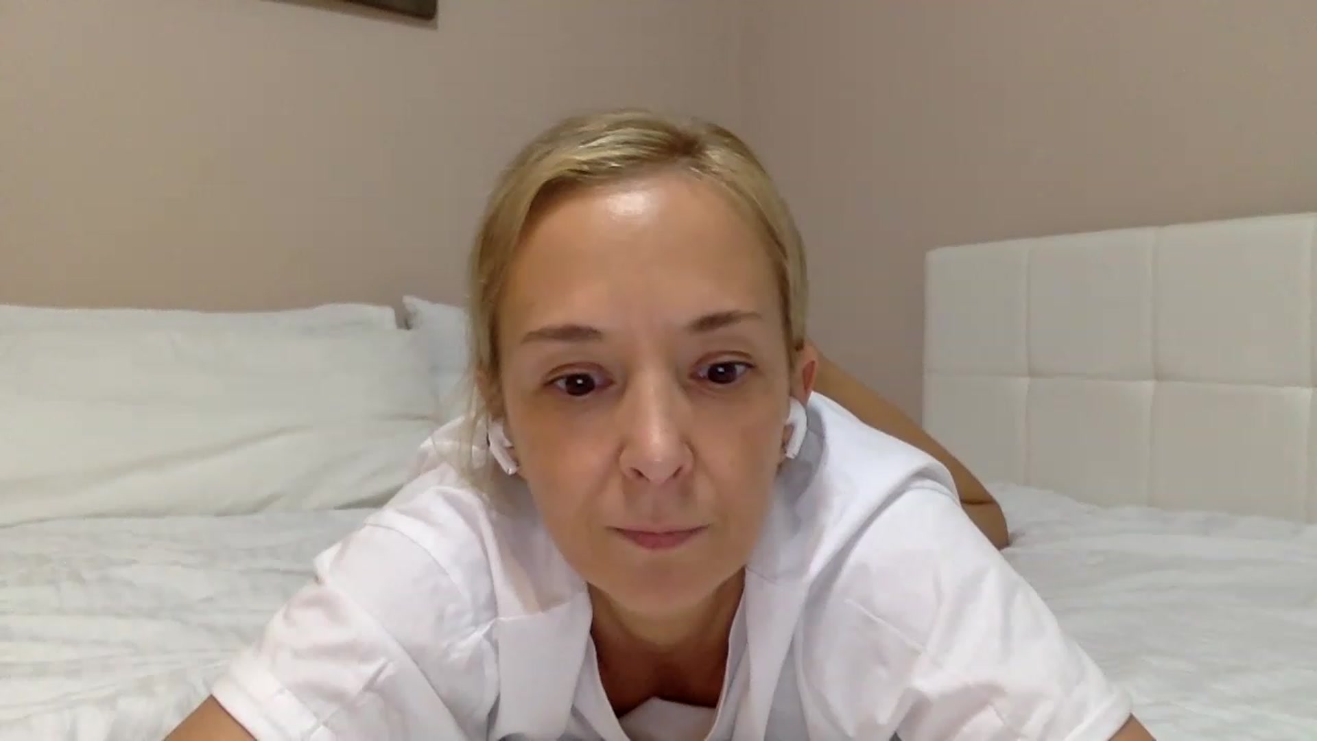 Gallery image thumbnail from Aimee_Angel's myfreecams stream on, 02/05/2023, 18:57 image 10 of 20