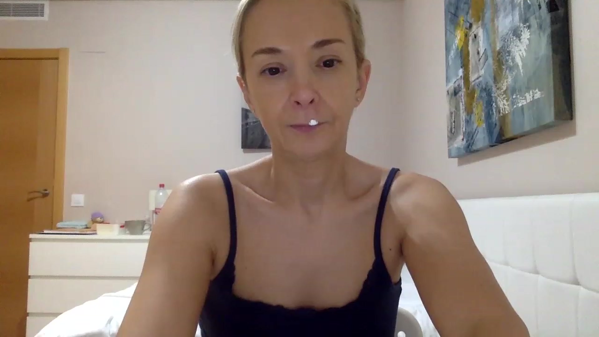 Gallery image thumbnail from Aimee_Angel's myfreecams stream on, 02/14/2023, 19:40 image 15 of 20