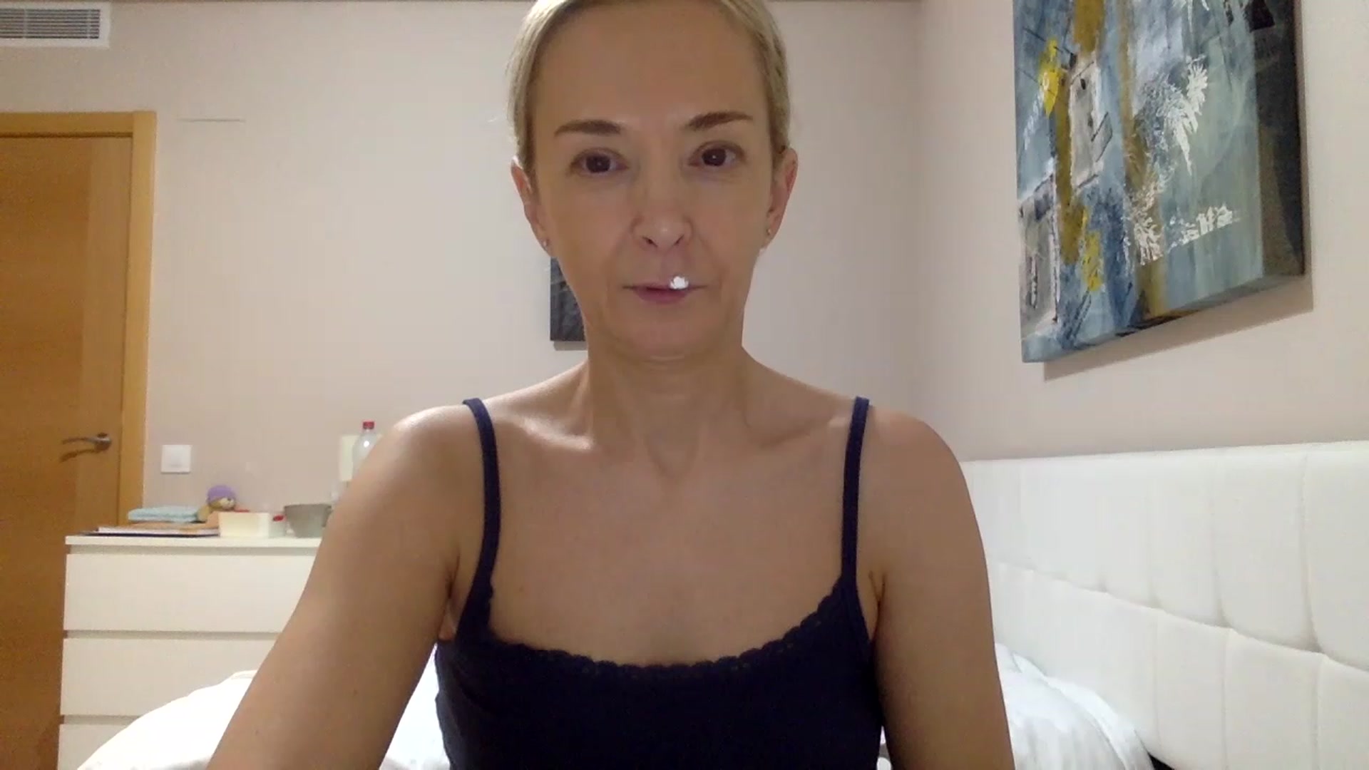 Gallery image thumbnail from Aimee_Angel's myfreecams stream on, 02/14/2023, 19:40 image 16 of 20
