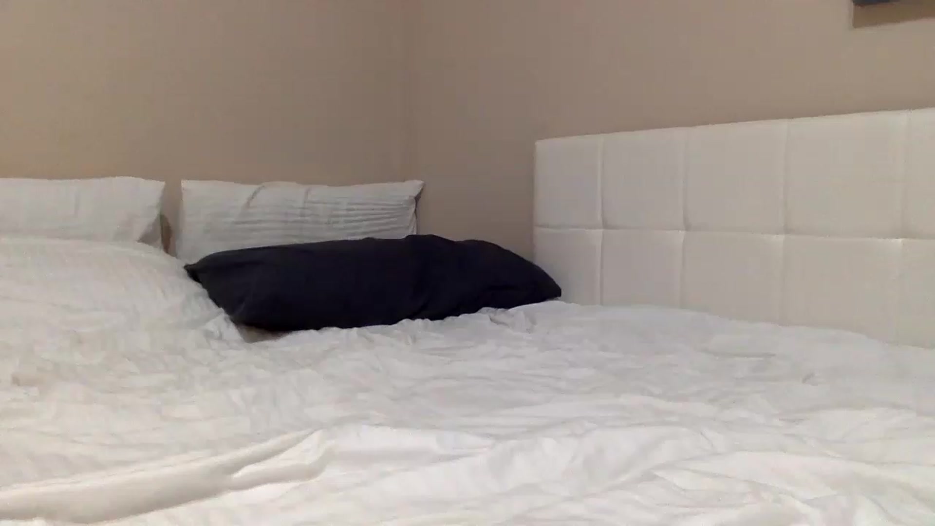 Gallery image thumbnail from Aimee_Angel's myfreecams stream on, 02/14/2023, 20:45 image 18 of 20