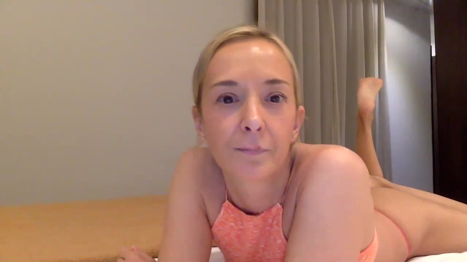 Gallery image thumbnail from Aimee_Angel's myfreecams stream on, 02/17/2023, 16:55 image 3 of 20