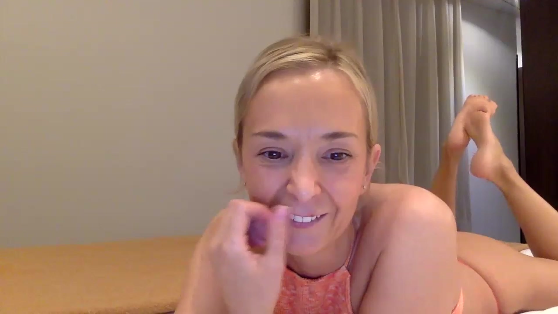 Gallery image thumbnail from Aimee_Angel's myfreecams stream on, 02/17/2023, 16:55 image 12 of 20