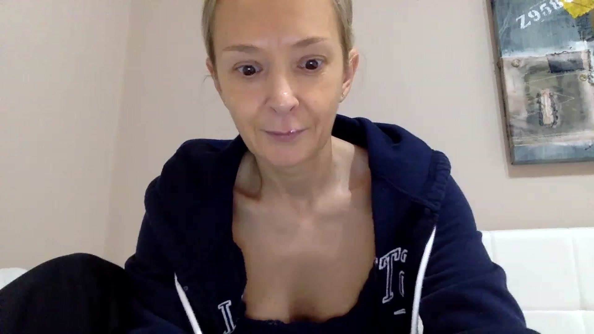 Gallery image thumbnail from Aimee_Angel's myfreecams stream on, 02/23/2023, 15:58 image 3 of 20