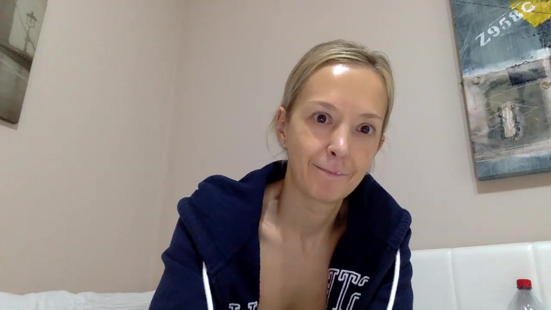 Gallery image thumbnail from Aimee_Angel's myfreecams stream on, 02/23/2023, 15:58 image 14 of 20