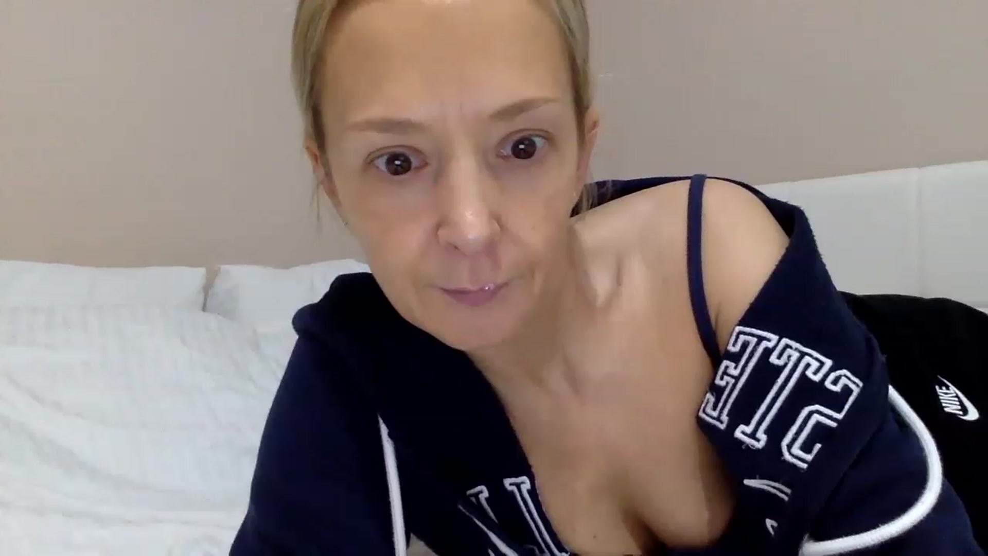 Gallery image thumbnail from Aimee_Angel's myfreecams stream on, 02/23/2023, 15:58 image 16 of 20