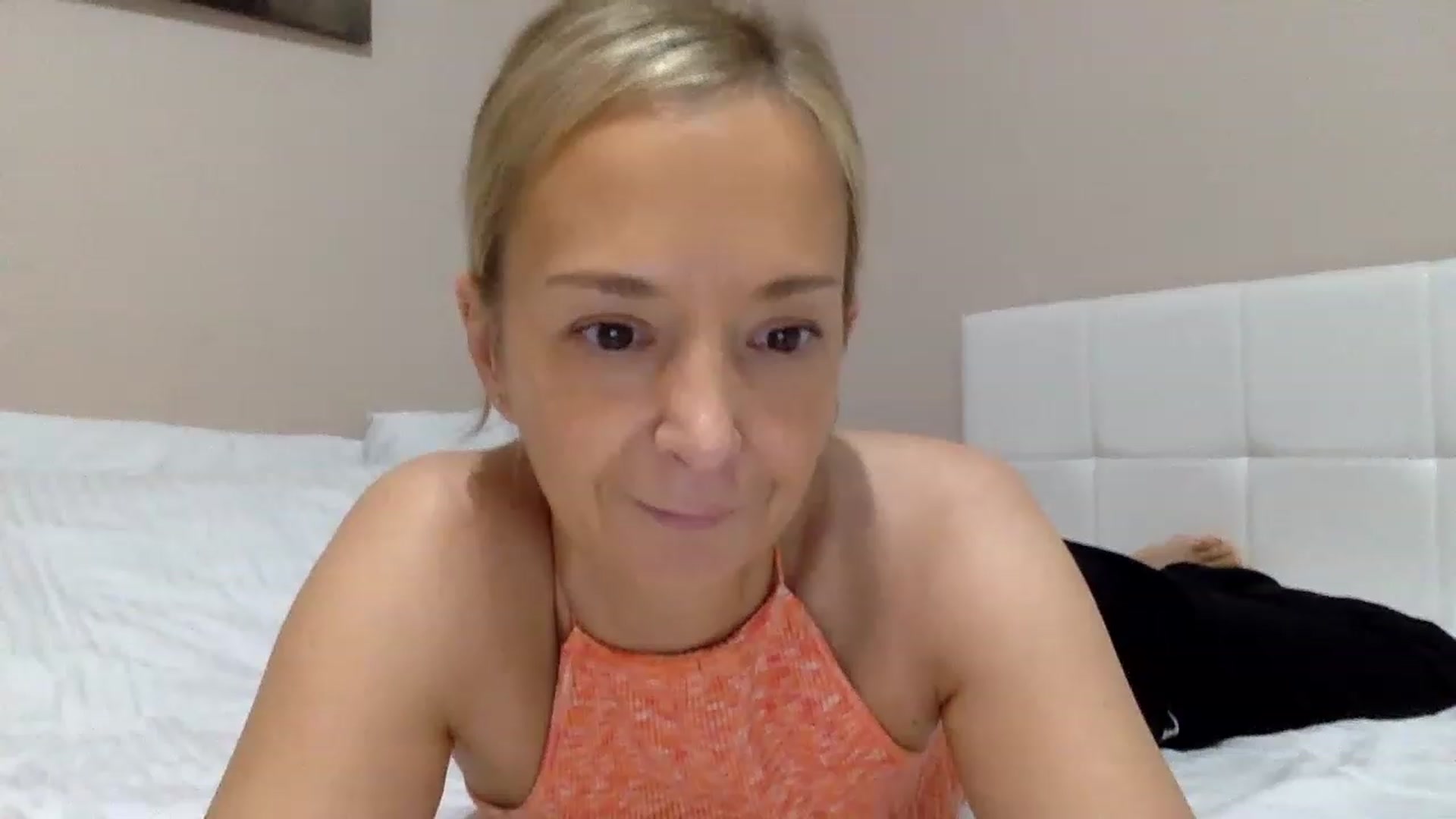 Gallery image thumbnail from Aimee_Angel's myfreecams stream on, 02/23/2023, 21:43 image 12 of 20