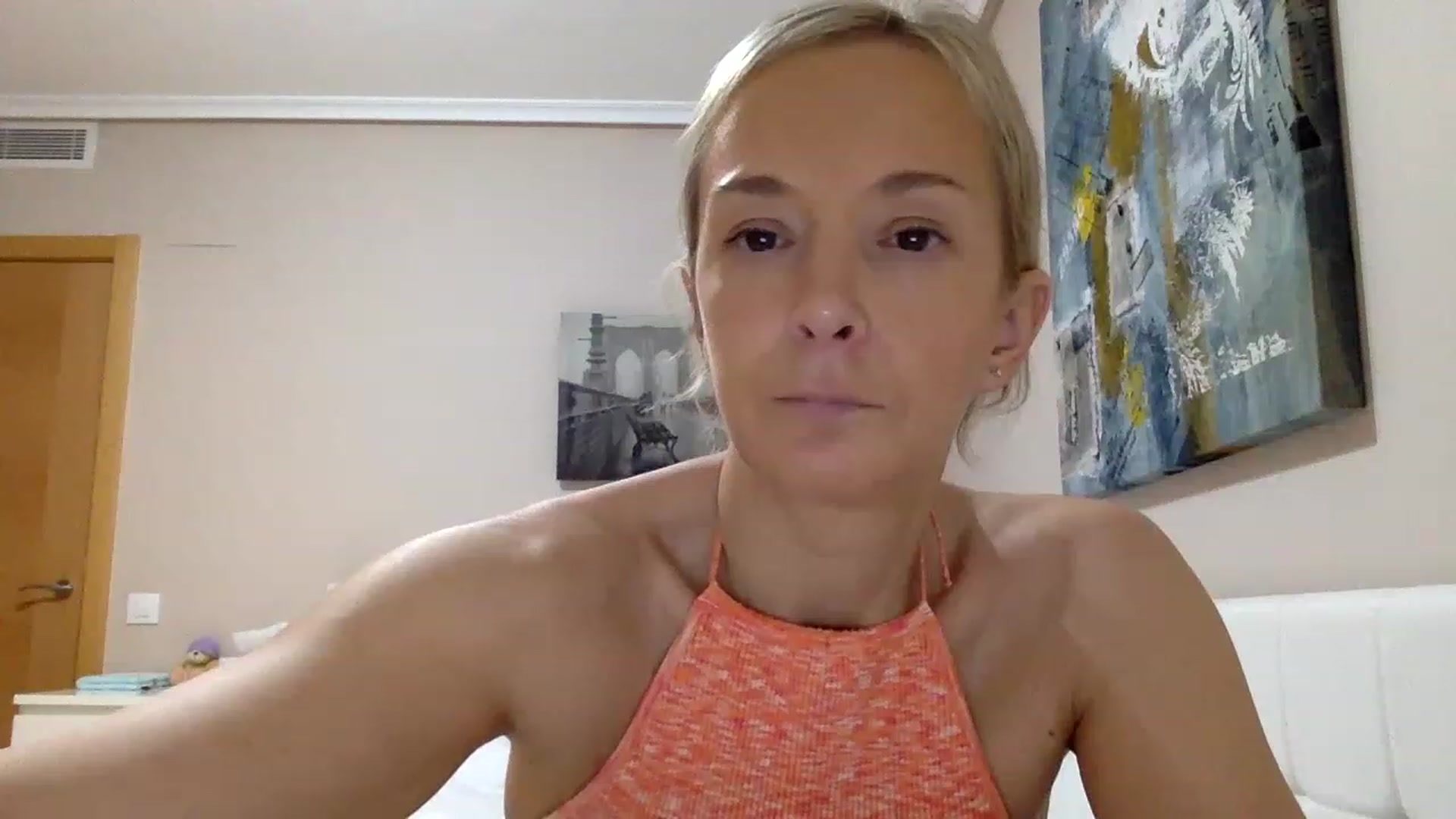 Gallery image thumbnail from Aimee_Angel's myfreecams stream on, 02/23/2023, 21:43 image 1 of 20
