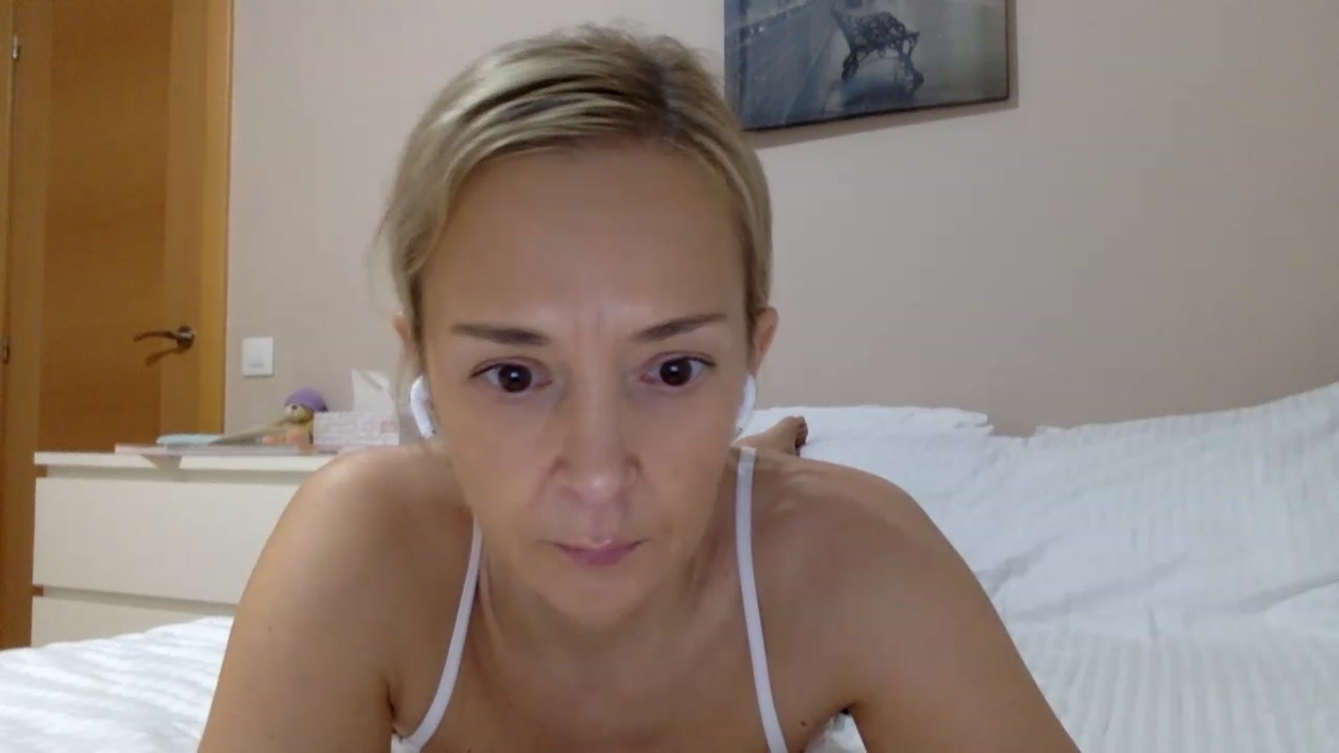 Gallery image thumbnail from Aimee_Angel's myfreecams stream on, 02/25/2023, 19:27 image 15 of 20