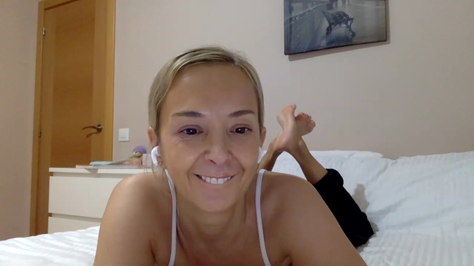 Gallery image thumbnail from Aimee_Angel's myfreecams stream on, 02/25/2023, 19:27 image 11 of 20