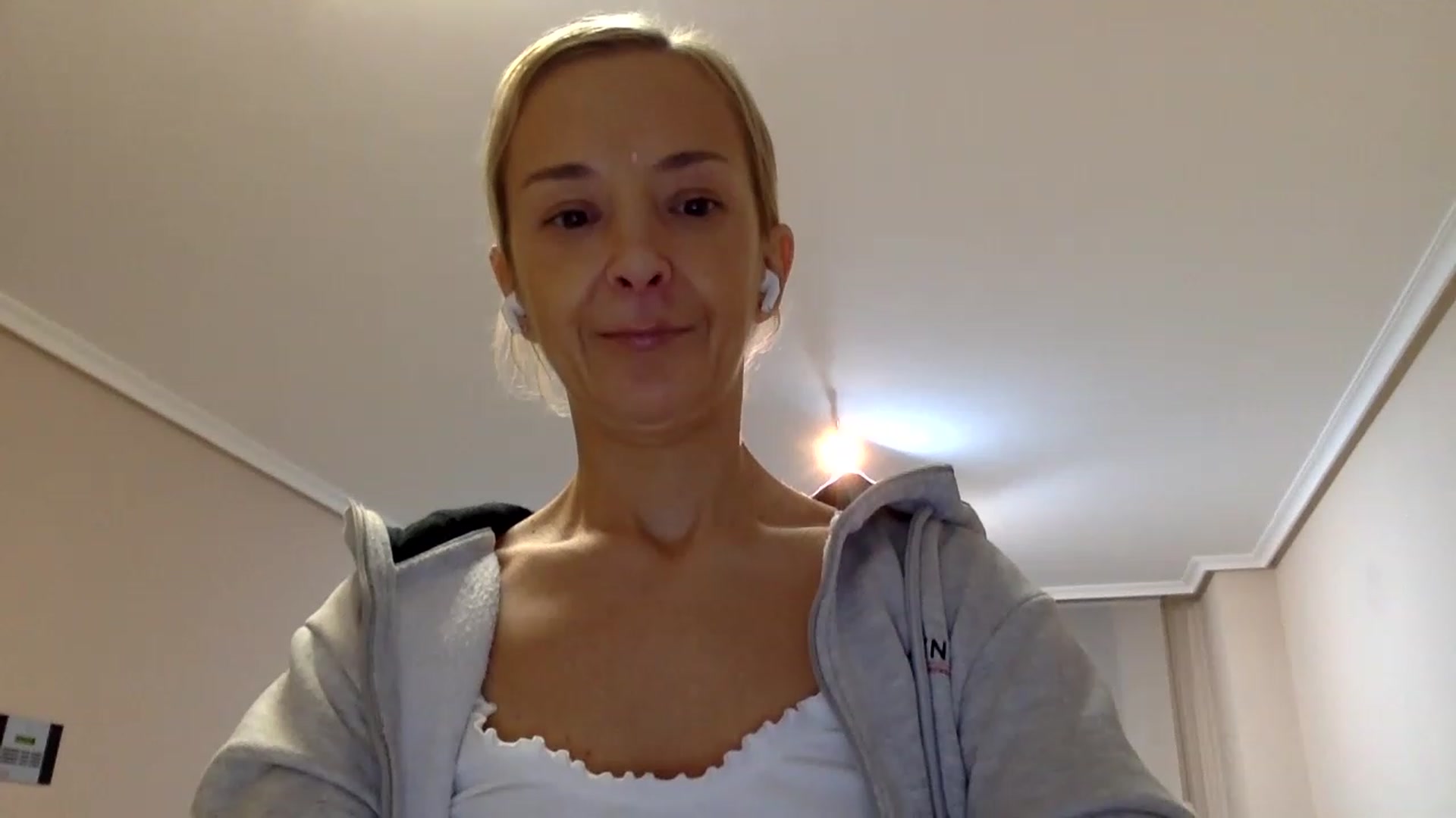 Gallery image thumbnail from Aimee_Angel's myfreecams stream on, 02/25/2023, 19:27 image 7 of 20