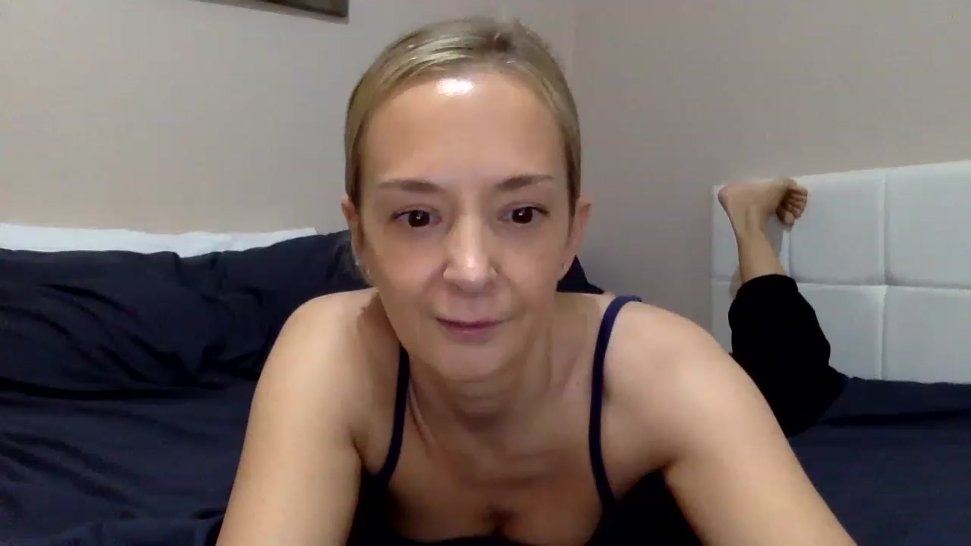 Gallery image thumbnail from Aimee_Angel's myfreecams stream on, 02/28/2023, 16:22 image 15 of 20