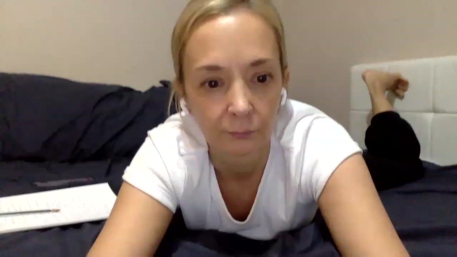 Gallery image thumbnail from Aimee_Angel's myfreecams stream on, 02/28/2023, 22:43 image 5 of 20