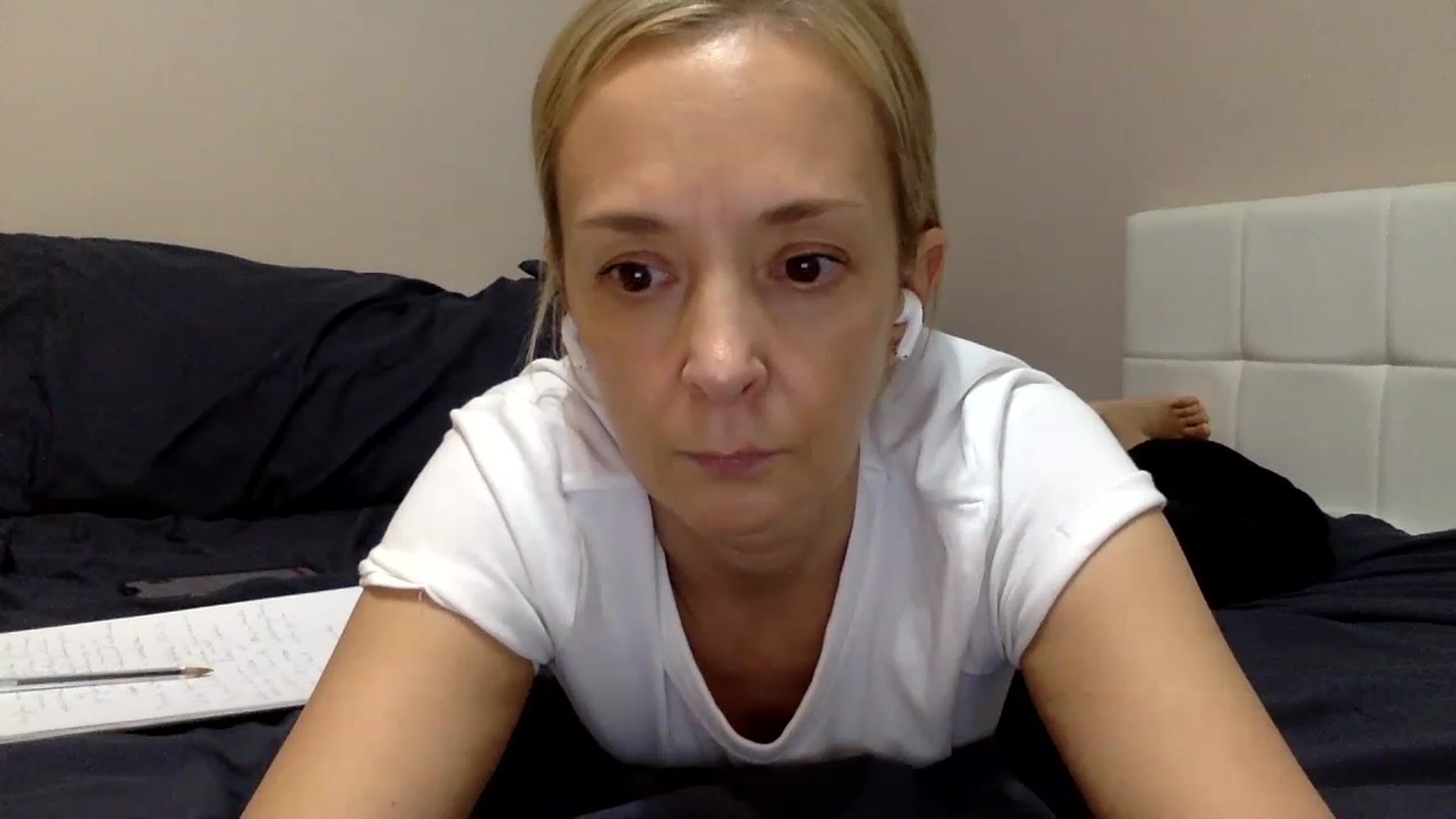 Gallery image thumbnail from Aimee_Angel's myfreecams stream on, 02/28/2023, 22:43 image 8 of 20