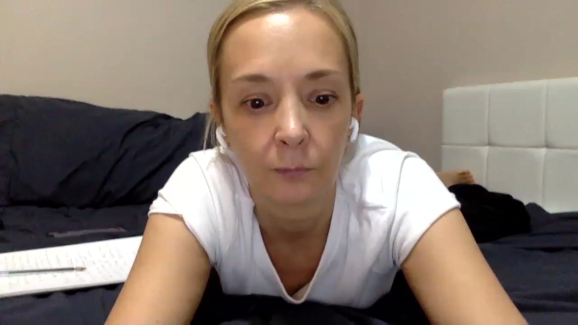 Gallery image thumbnail from Aimee_Angel's myfreecams stream on, 02/28/2023, 22:43 image 10 of 20