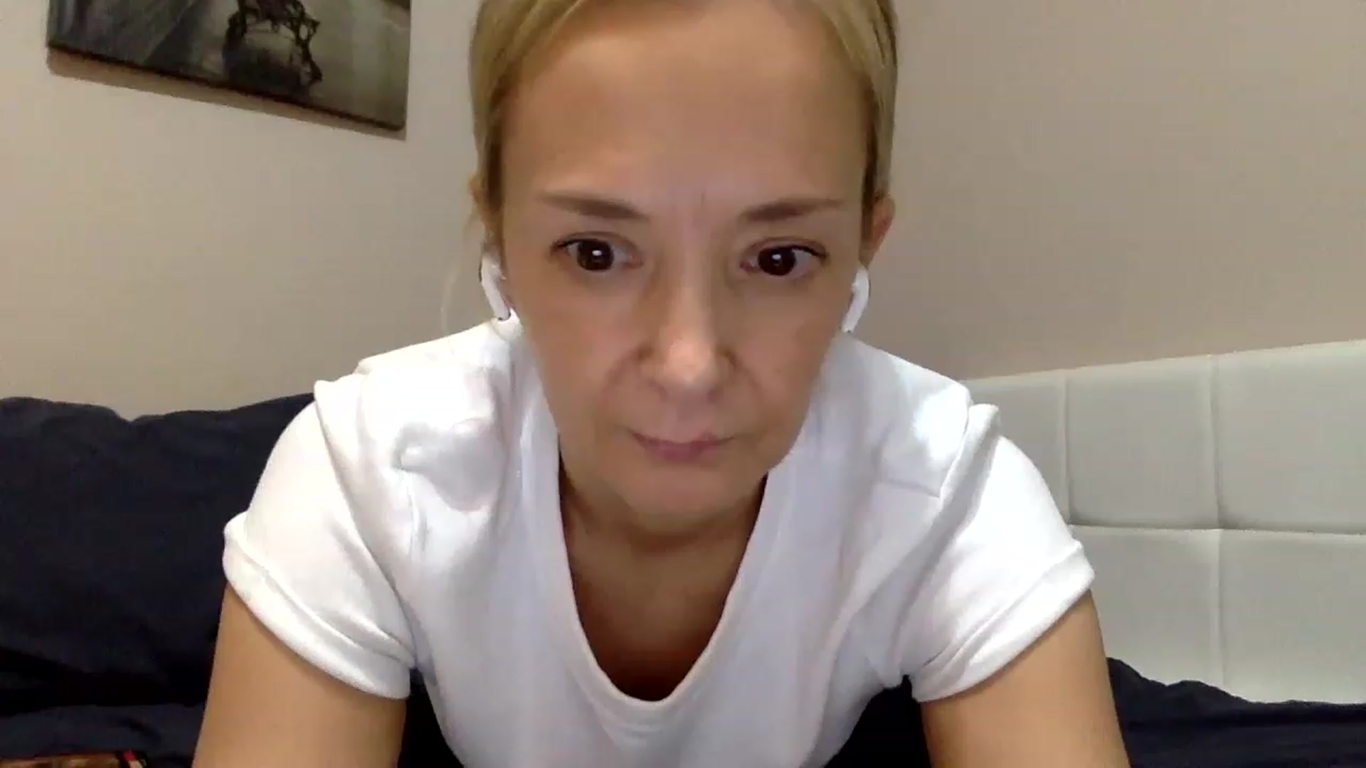 Gallery image thumbnail from Aimee_Angel's myfreecams stream on, 02/28/2023, 22:43 image 16 of 20