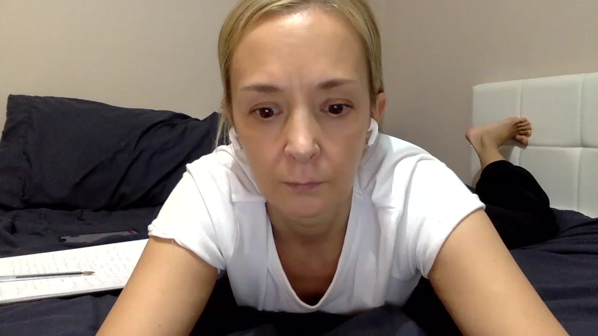 Gallery image thumbnail from Aimee_Angel's myfreecams stream on, 02/28/2023, 22:43 image 7 of 20