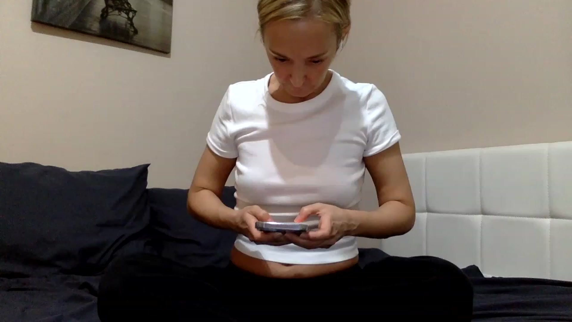 Gallery image thumbnail from Aimee_Angel's myfreecams stream on, 02/28/2023, 22:43 image 20 of 20