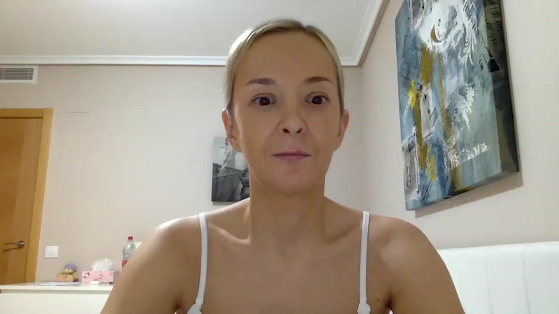 Gallery image thumbnail from Aimee_Angel's myfreecams stream on, 03/13/2023, 20:25 image 12 of 20