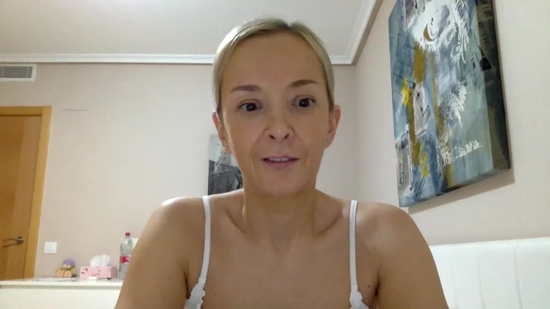 Gallery image thumbnail from Aimee_Angel's myfreecams stream on, 03/13/2023, 20:25 image 11 of 20