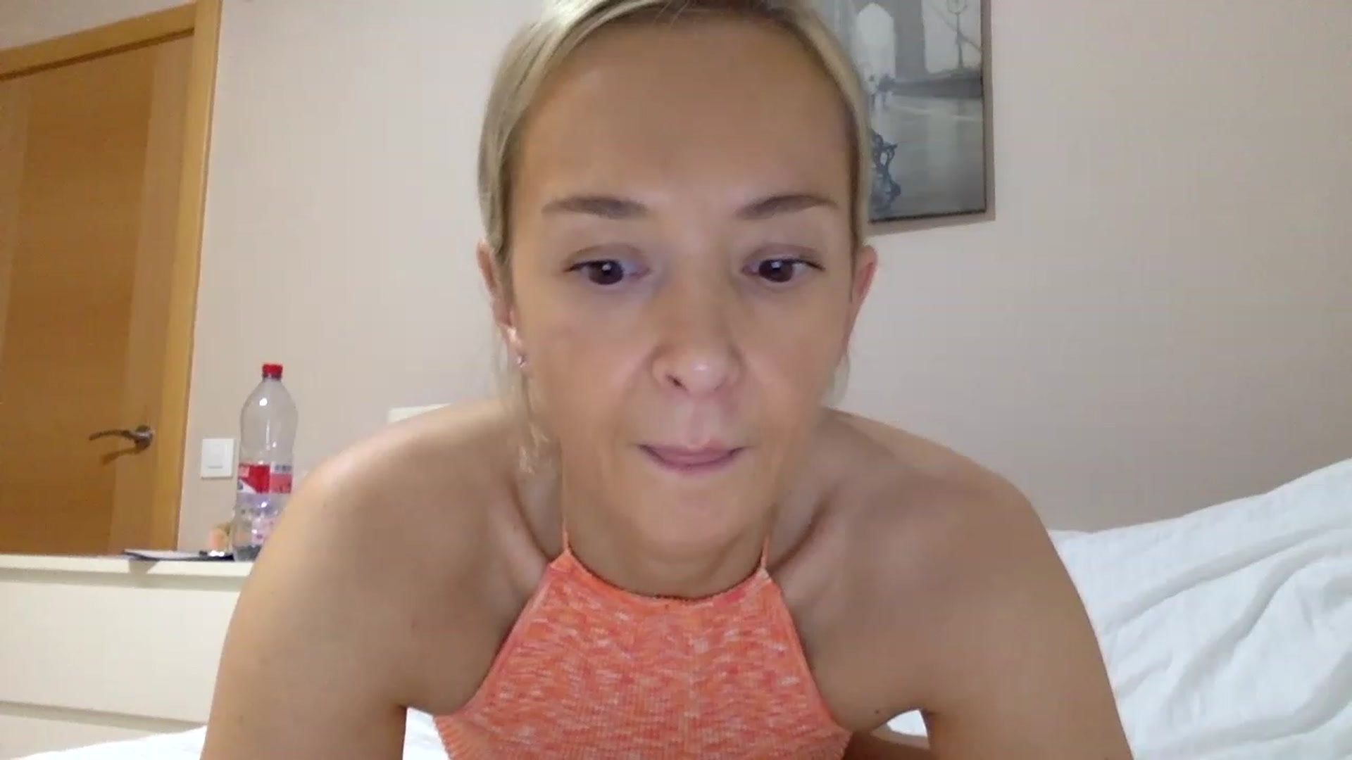 Gallery image thumbnail from Aimee_Angel's myfreecams stream on, 03/14/2023, 20:50 image 9 of 20