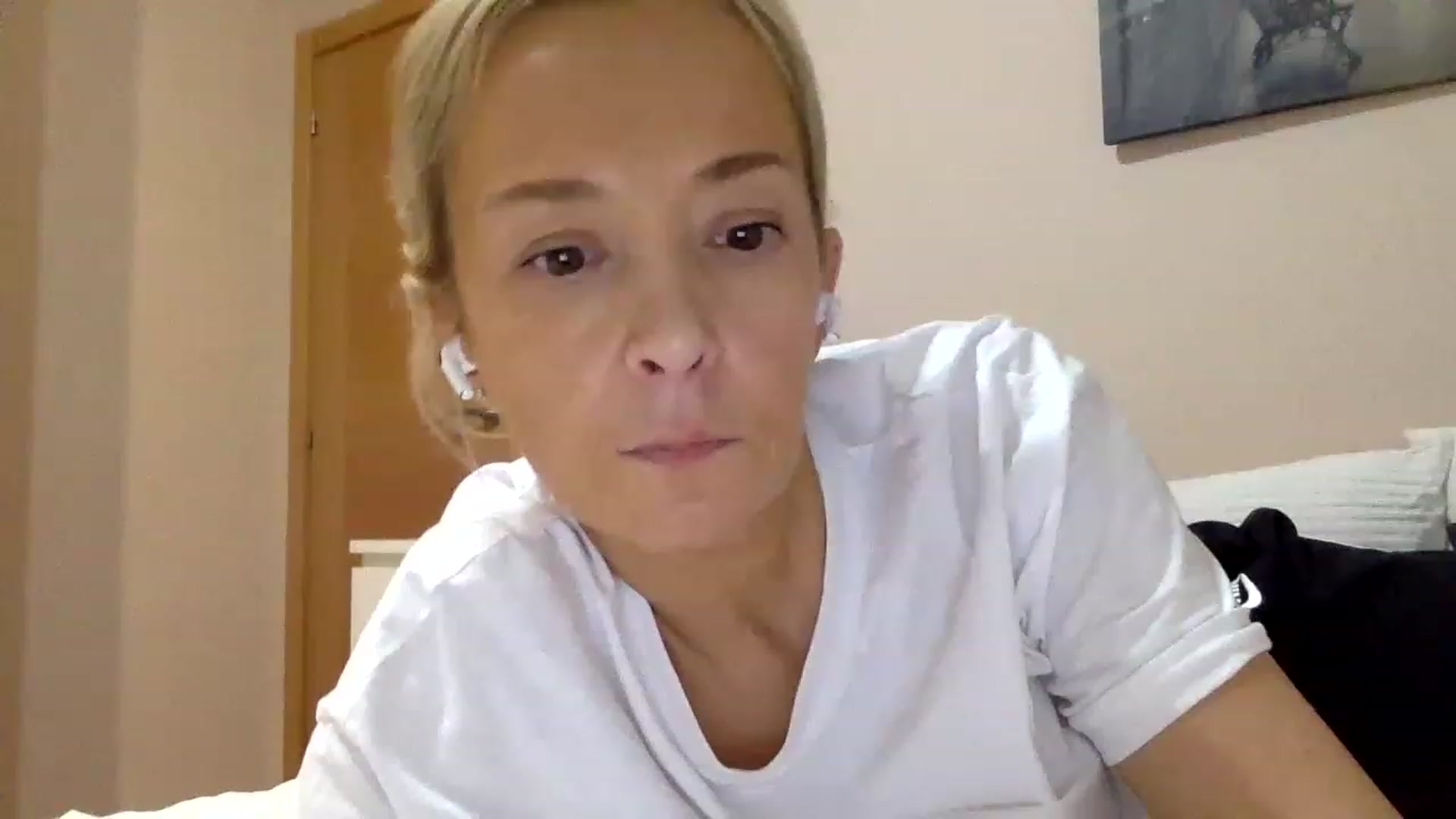 Gallery image thumbnail from Aimee_Angel's myfreecams stream on, 03/16/2023, 20:30 image 15 of 20
