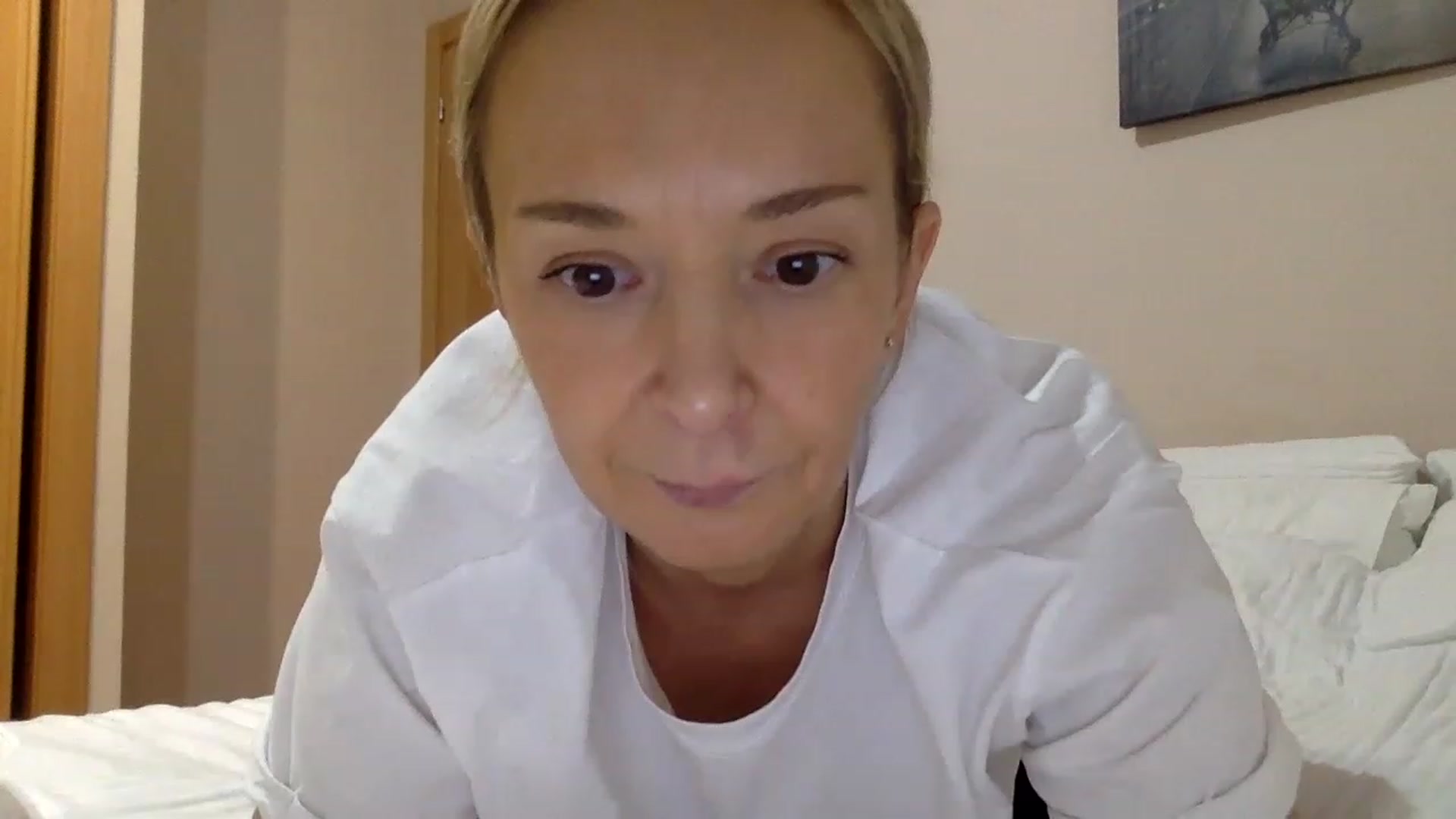 Gallery image thumbnail from Aimee_Angel's myfreecams stream on, 03/27/2023, 19:54 image 8 of 20