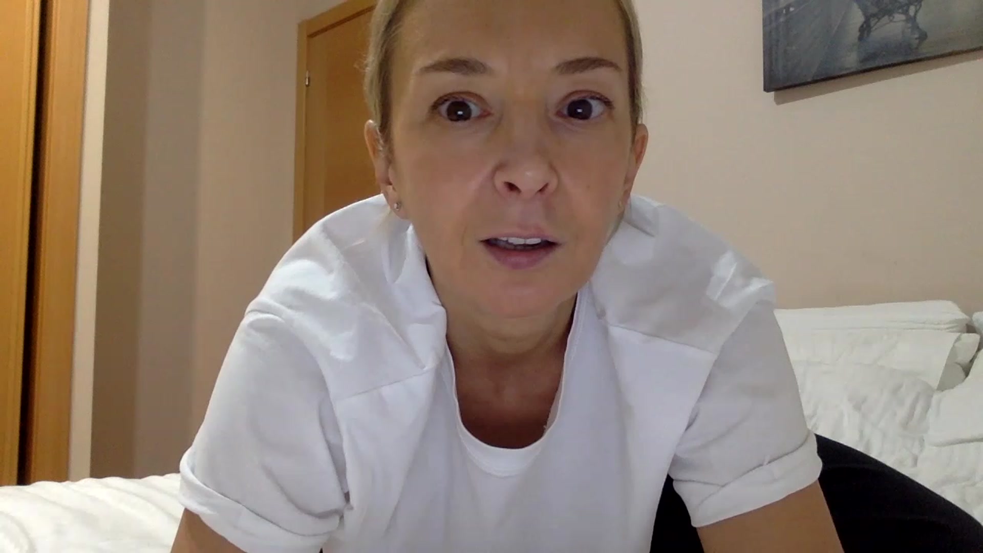Gallery image thumbnail from Aimee_Angel's myfreecams stream on, 03/27/2023, 19:54 image 1 of 20