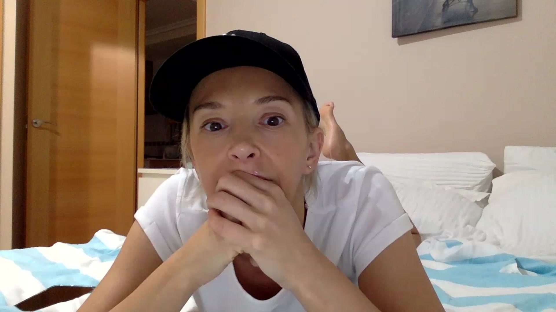 Gallery image thumbnail from Aimee_Angel's myfreecams stream on, 03/29/2023, 18:53 image 7 of 20