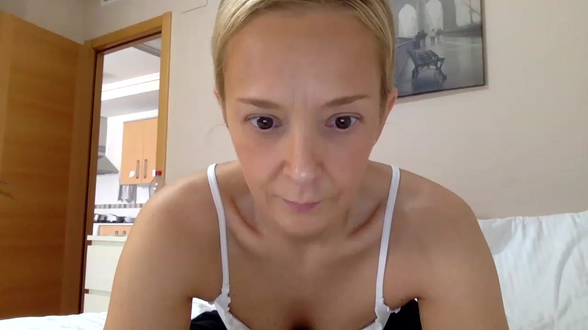 Gallery image thumbnail from Aimee_Angel's myfreecams stream on, 04/16/2023, 13:48 image 13 of 20