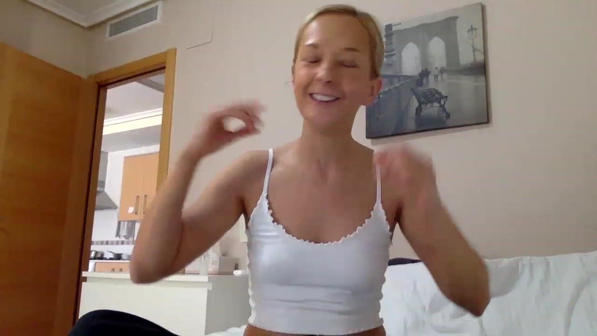 Gallery image thumbnail from Aimee_Angel's myfreecams stream on, 04/16/2023, 13:48 image 10 of 20