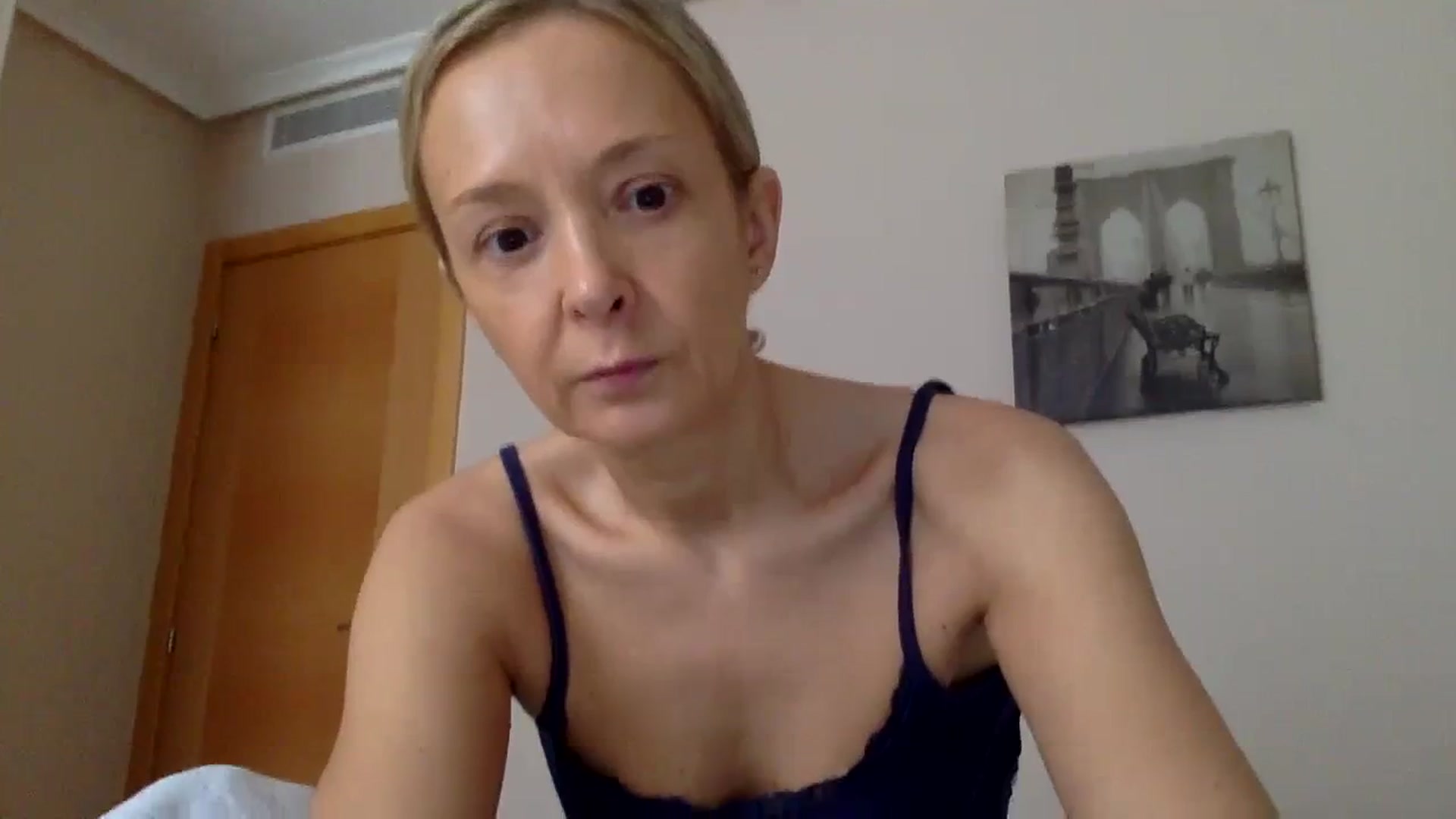 Gallery image thumbnail from Aimee_Angel's myfreecams stream on, 01/20/2024, 14:58 image 14 of 20