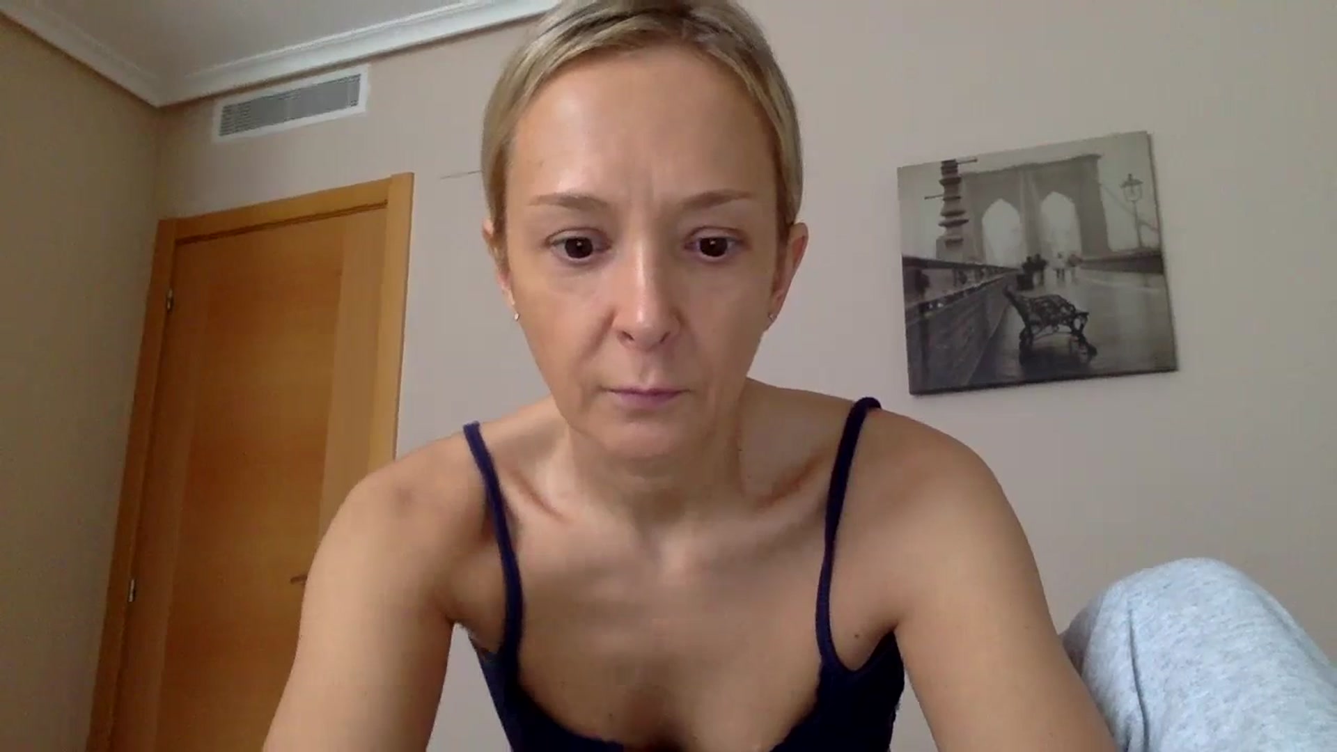 Gallery image thumbnail from Aimee_Angel's myfreecams stream on, 01/20/2024, 14:58 image 8 of 20