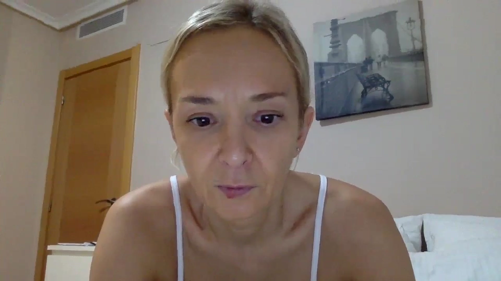 Gallery image thumbnail from Aimee_Angel's myfreecams stream on, 01/23/2024, 19:33 image 17 of 20