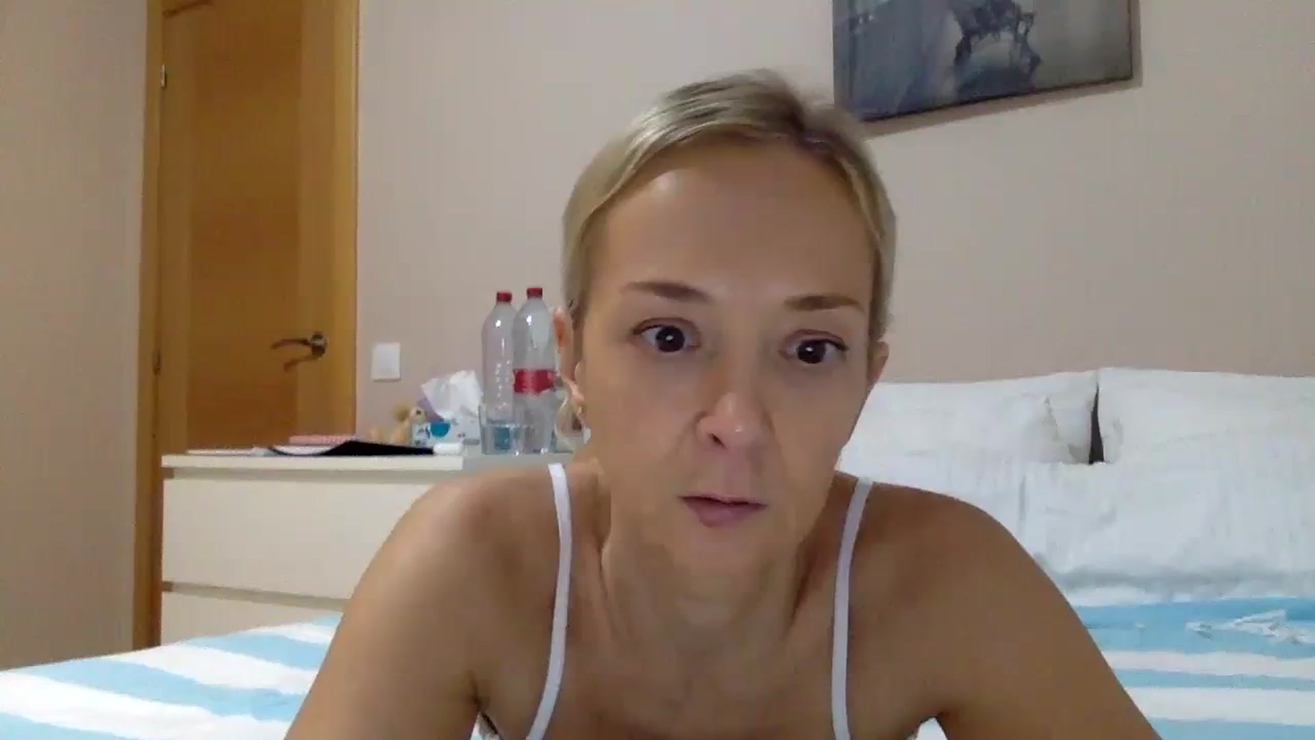 Gallery image thumbnail from Aimee_Angel's myfreecams stream on, 01/23/2024, 19:33 image 7 of 20