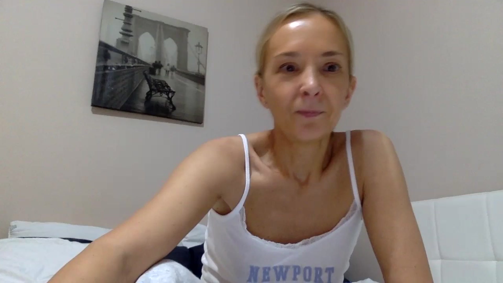 Gallery image thumbnail from Aimee_Angel's myfreecams stream on, 02/03/2024, 20:09 image 1 of 20