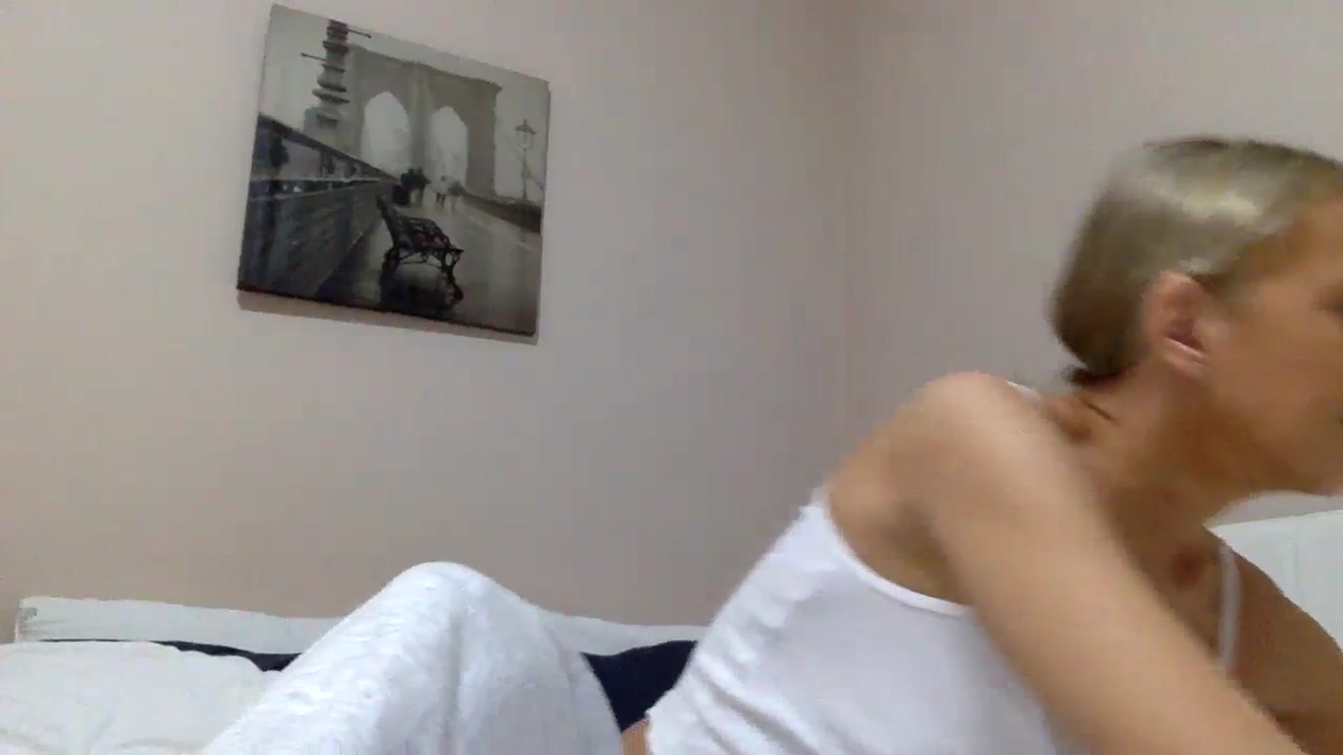 Gallery image thumbnail from Aimee_Angel's myfreecams stream on, 02/03/2024, 20:09 image 2 of 20