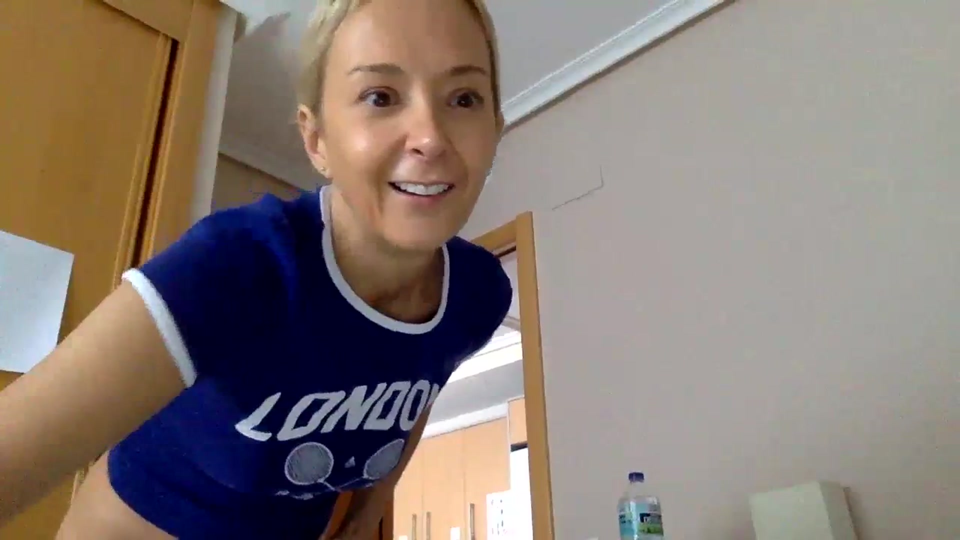 Gallery image thumbnail from Aimee_Angel's myfreecams stream on, 03/10/2024, 15:18 image 18 of 20