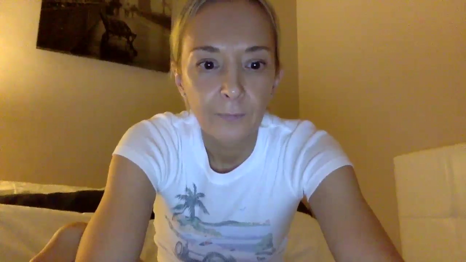 Gallery image thumbnail from Aimee_Angel's myfreecams stream on, 03/16/2024, 20:22 image 11 of 20