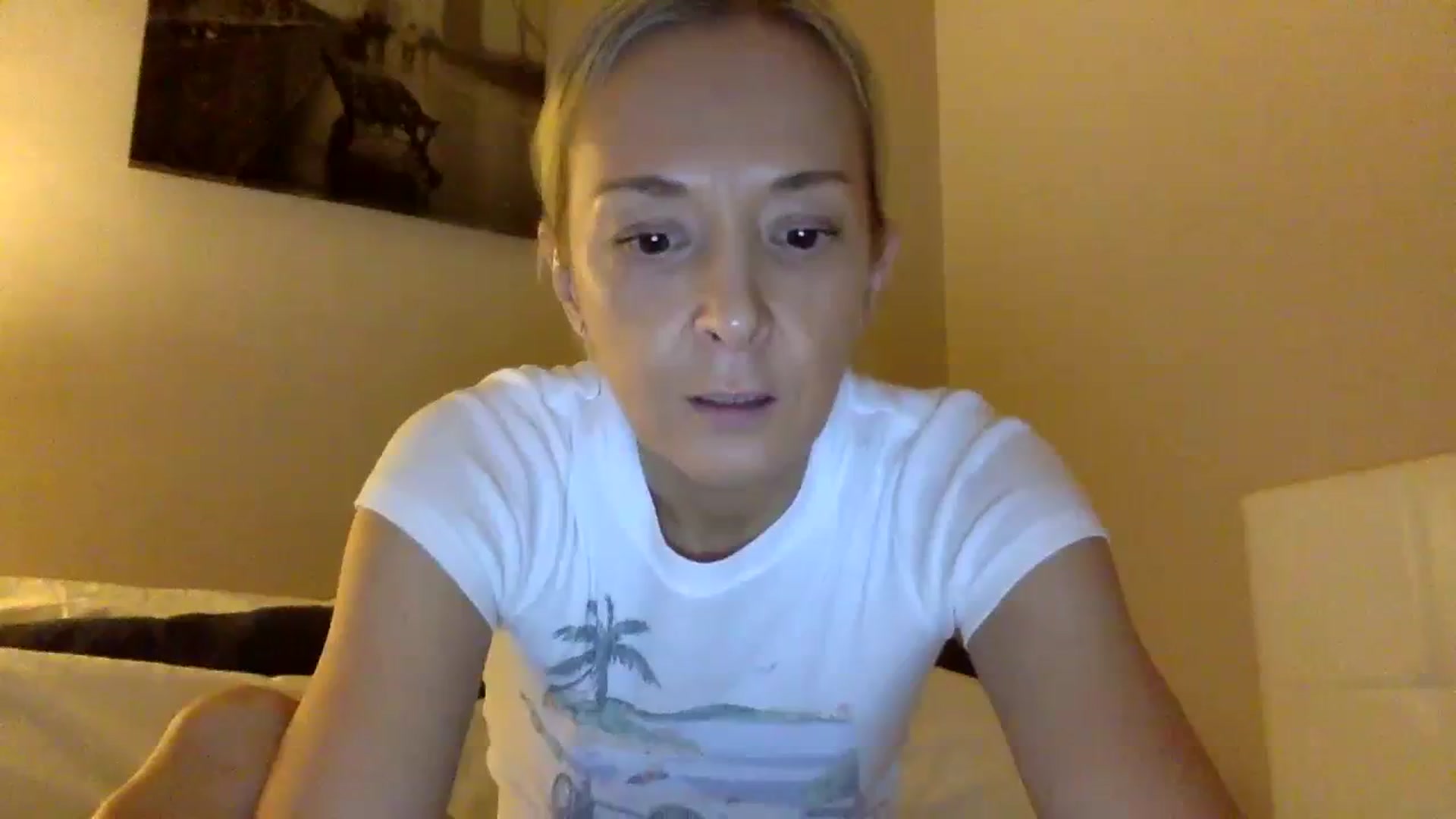 Gallery image thumbnail from Aimee_Angel's myfreecams stream on, 03/16/2024, 20:22 image 10 of 20
