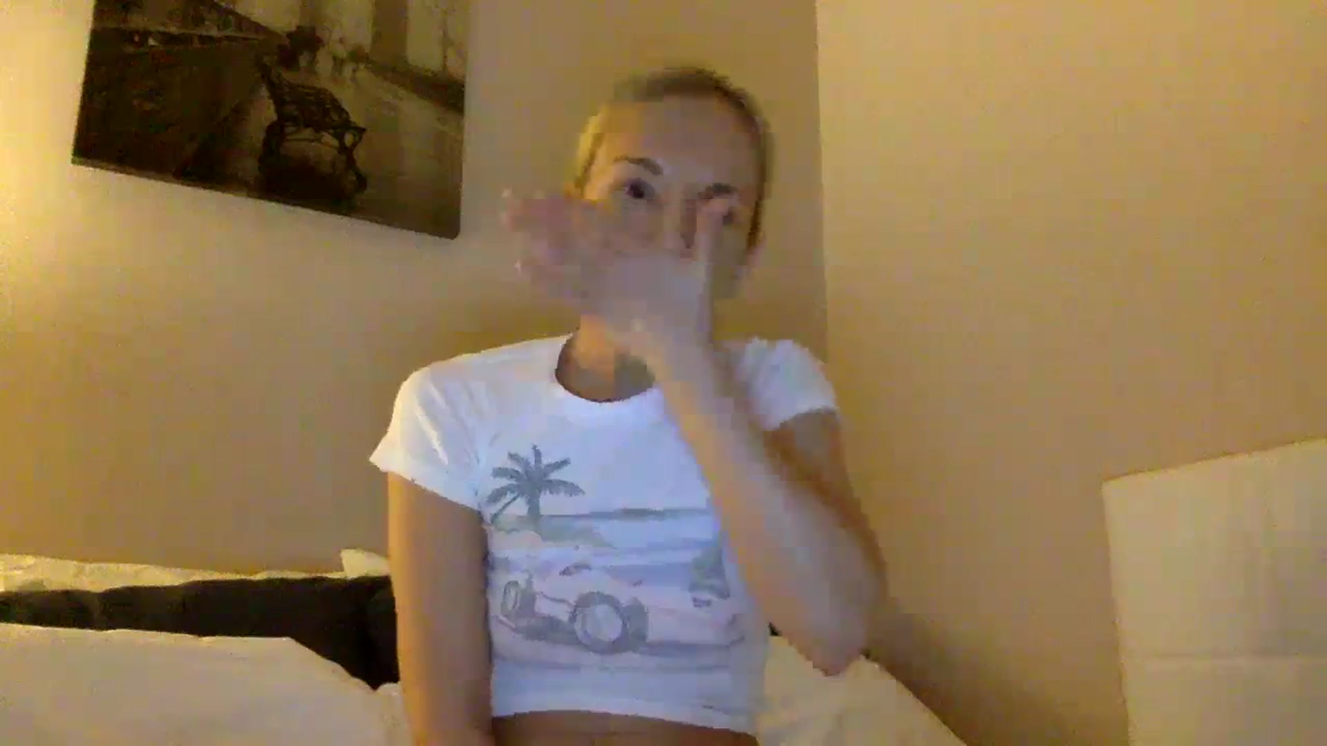 Gallery image thumbnail from Aimee_Angel's myfreecams stream on, 03/16/2024, 20:22 image 7 of 20