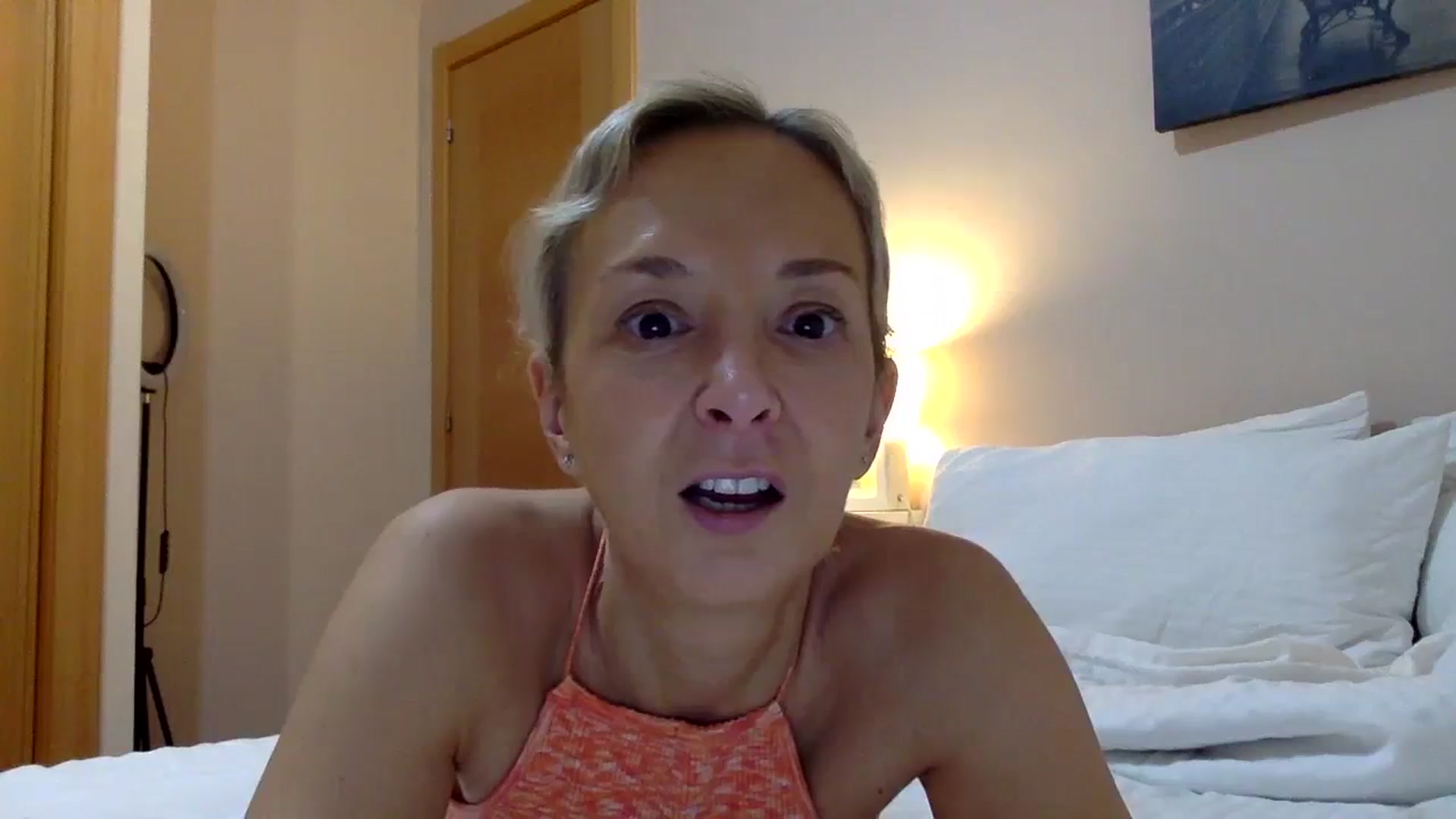 Gallery image thumbnail from Aimee_Angel's myfreecams stream on, 03/24/2024, 19:21 image 19 of 20