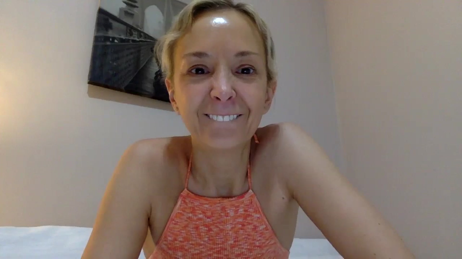 Gallery image thumbnail from Aimee_Angel's myfreecams stream on, 03/24/2024, 19:21 image 6 of 20