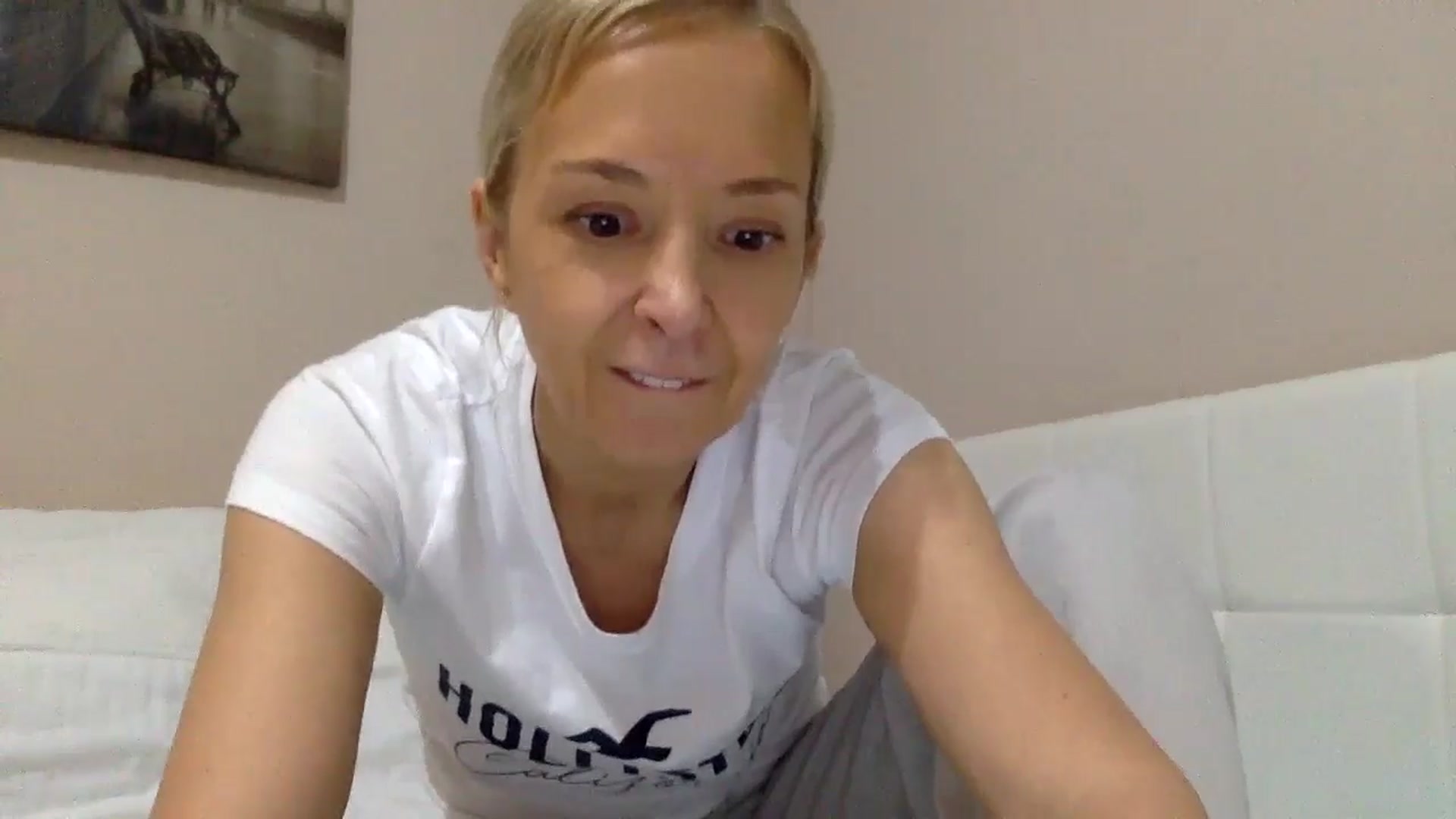 Gallery image thumbnail from Aimee_Angel's myfreecams stream on, 04/26/2024, 18:33 image 5 of 20