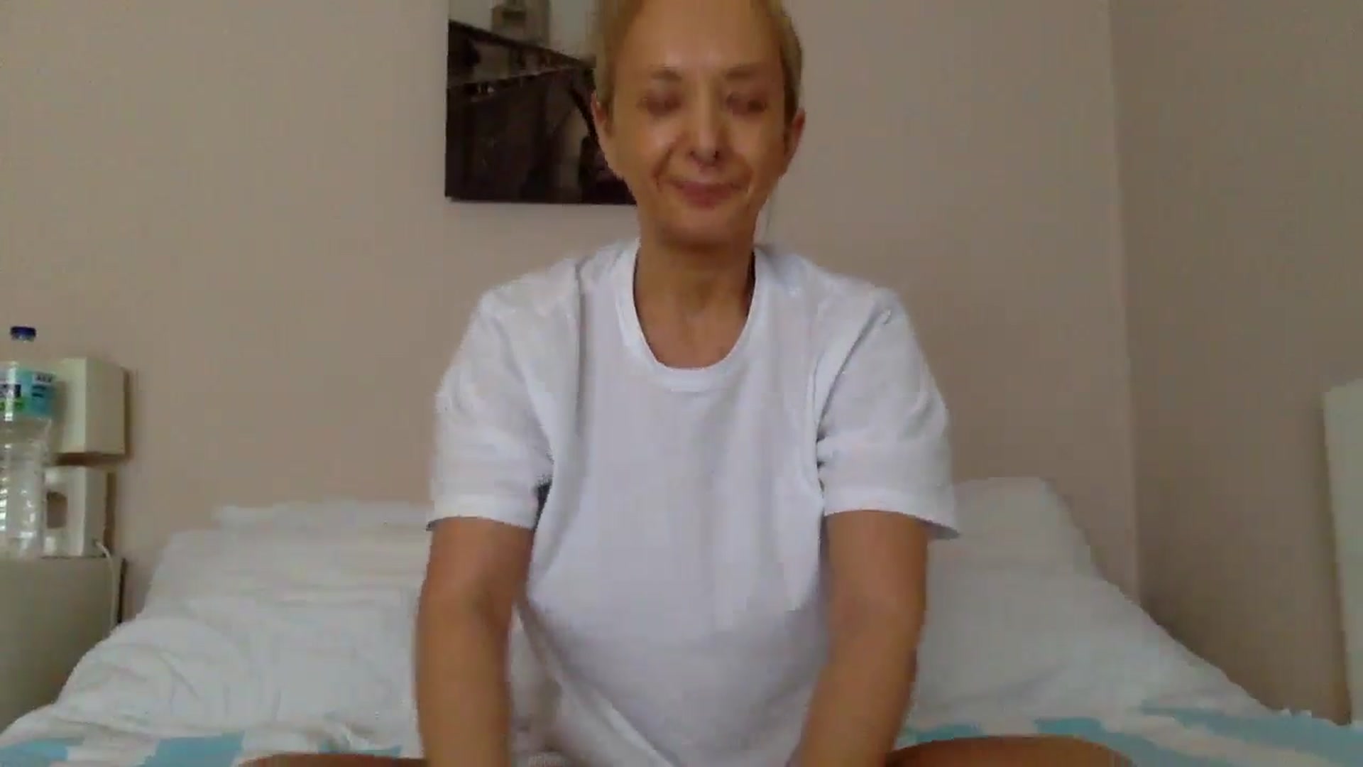 Gallery image thumbnail from Aimee_Angel's myfreecams stream on, 05/08/2024, 15:21 image 8 of 20