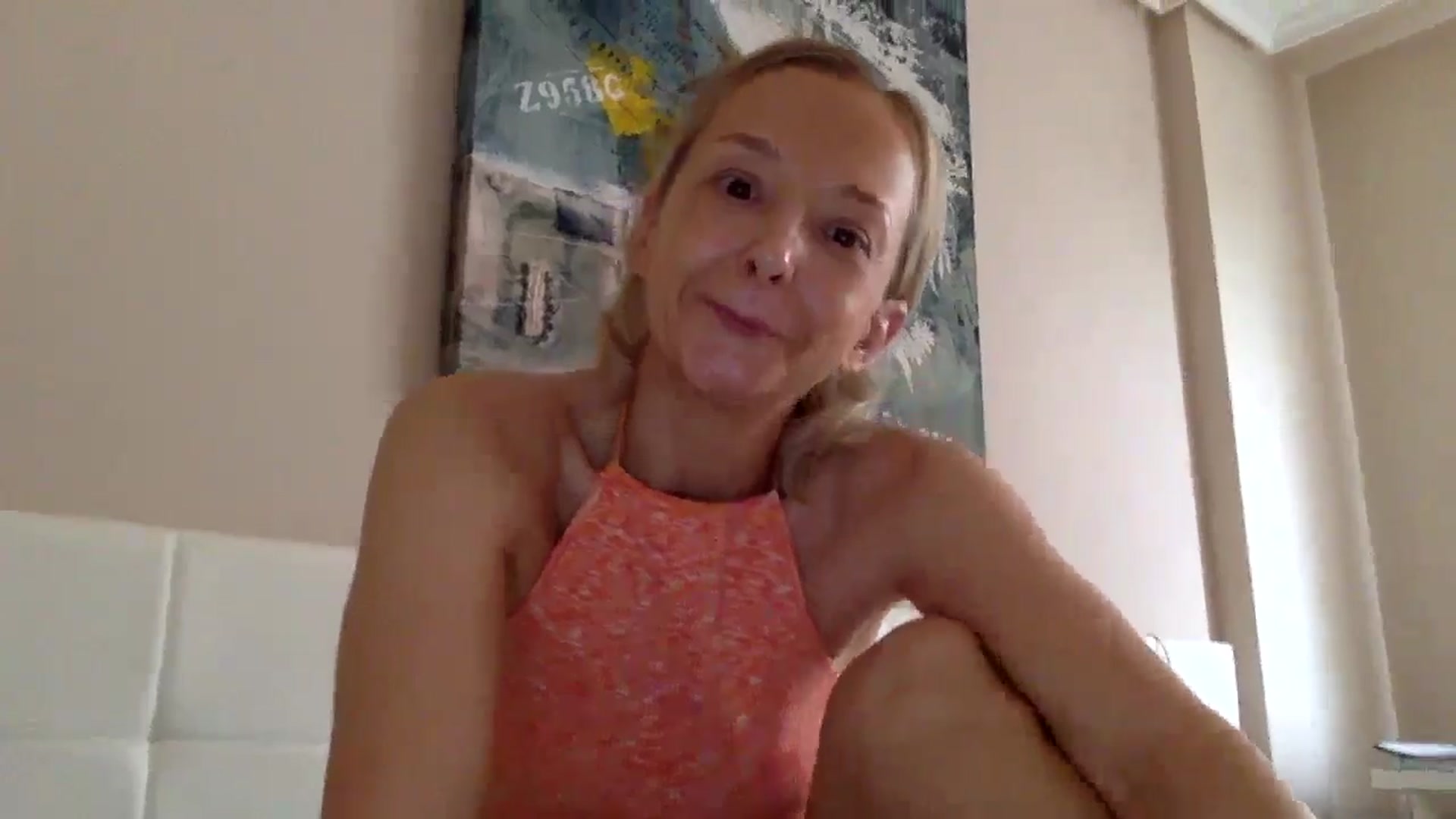 Gallery image thumbnail from Aimee_Angel's myfreecams stream on, 05/11/2024, 15:16 image 11 of 20