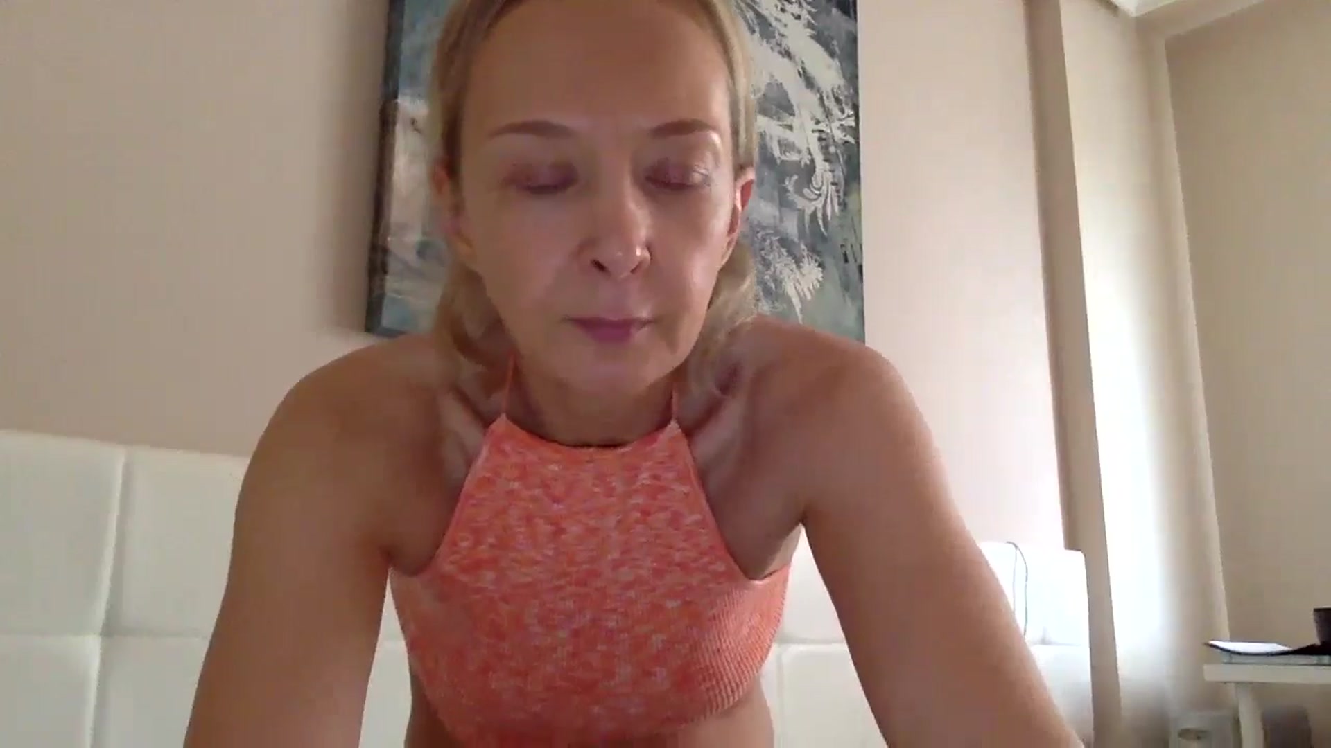 Gallery image thumbnail from Aimee_Angel's myfreecams stream on, 05/11/2024, 15:16 image 2 of 20