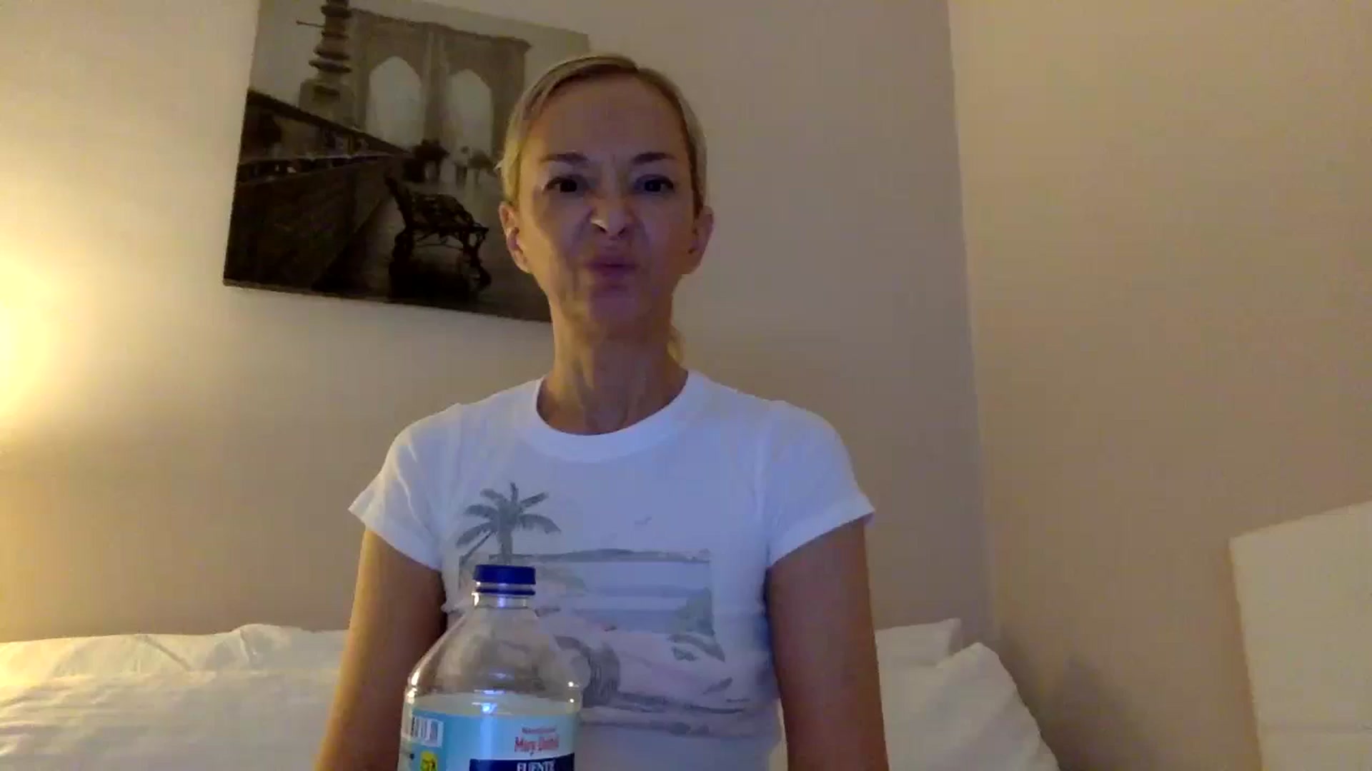 Gallery image thumbnail from Aimee_Angel's myfreecams stream on, 05/13/2024, 14:15 image 1 of 20
