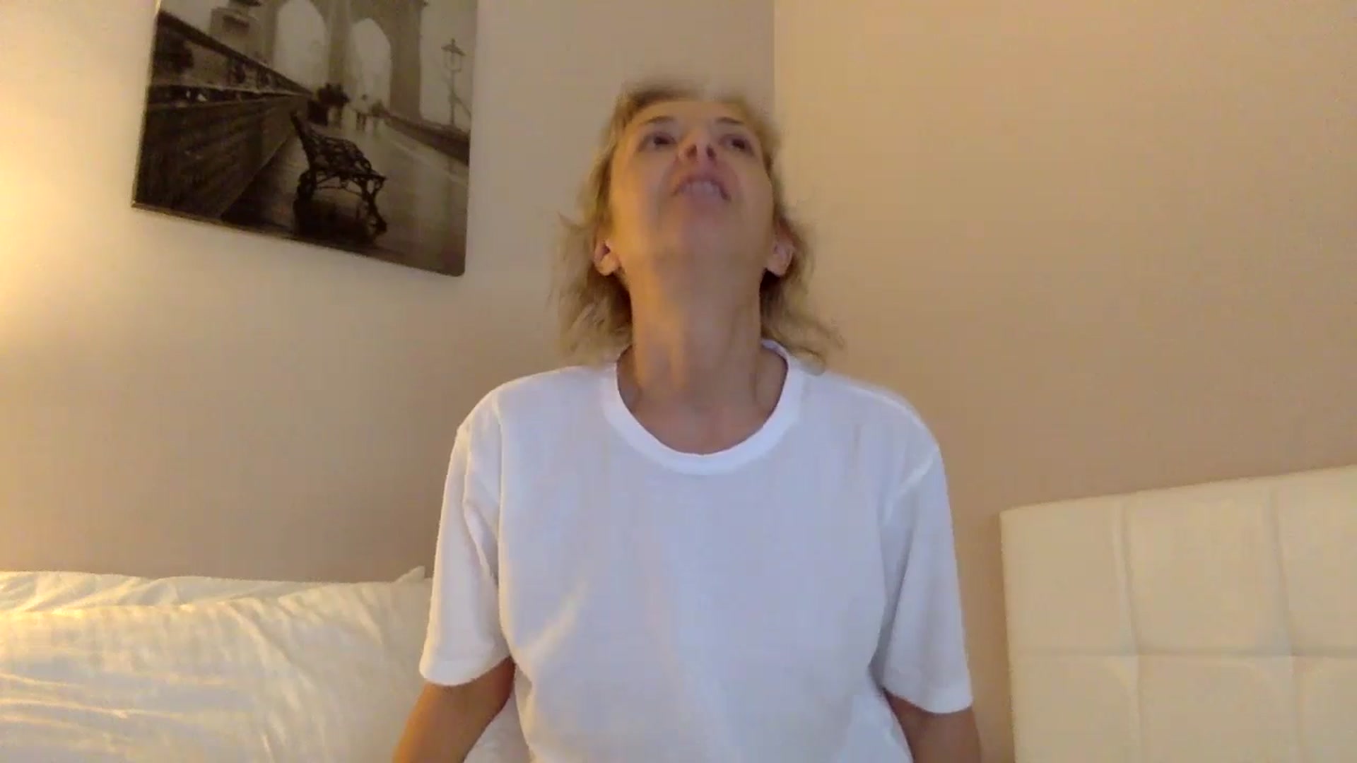 Gallery image thumbnail from Aimee_Angel's myfreecams stream on, 05/20/2024, 12:11 image 4 of 20