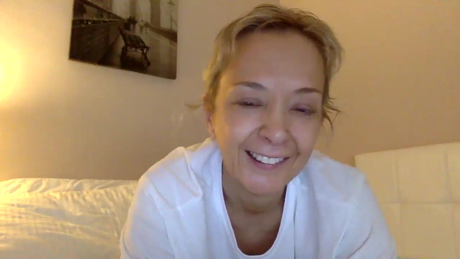 Gallery image thumbnail from Aimee_Angel's myfreecams stream on, 05/20/2024, 12:21 image 6 of 20