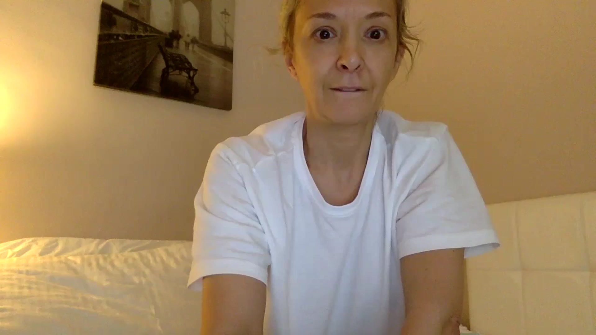 Gallery image thumbnail from Aimee_Angel's myfreecams stream on, 05/20/2024, 12:21 image 2 of 20